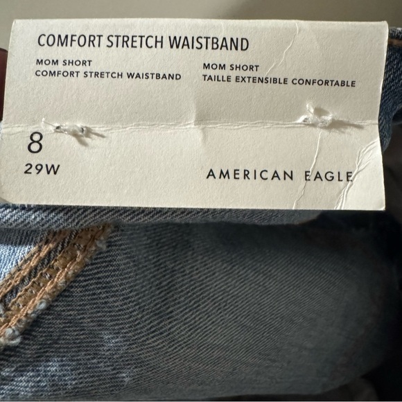NWT American Eagle Mom Short comfort waistband ‎ distressed cutoff shorts size 8 - Picture 3 of 6